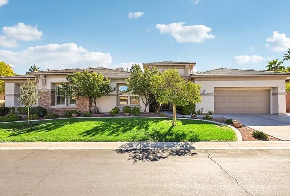 Private Modern Retreat 15 minutes to Las vegas strip in Henderson - Henderson, Nevada