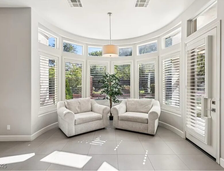 Private Modern Retreat 15 minutes to Las vegas strip in Henderson - Henderson, Nevada