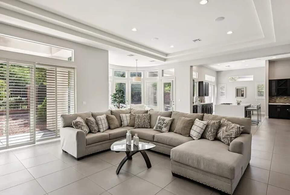 Private Modern Retreat 15 minutes to Las vegas strip in Henderson - Henderson, Nevada