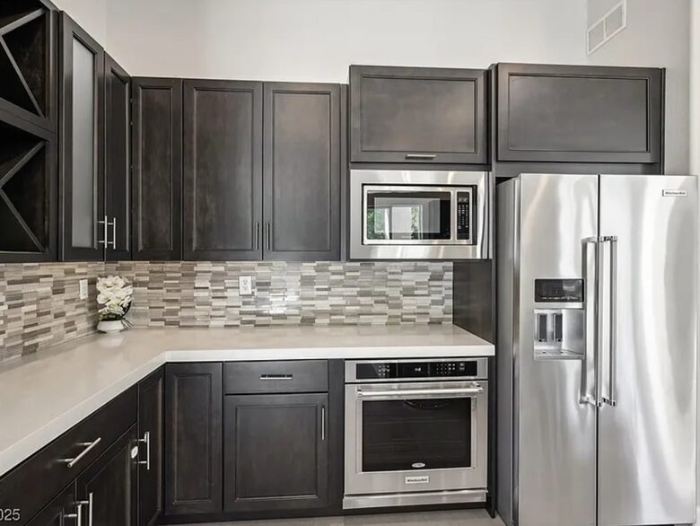 Private Modern Retreat 15 minutes to Las vegas strip in Henderson - Henderson, Nevada