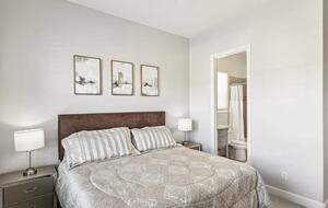 Private Modern Retreat 15 minutes to Las vegas strip in Henderson - Henderson, Nevada