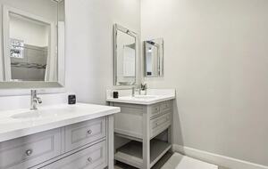 Private Modern Retreat 15 minutes to Las vegas strip in Henderson - Henderson, Nevada