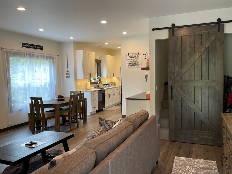 A Modern Alpine Chalet in the Heart of Packwood - Packwood, Washington