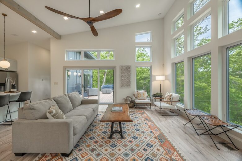 The Curated Treehouse | Private Hot Tub with Trail & Resort Access - Innsbrook, Missouri