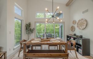 The Curated Treehouse | Private Hot Tub with Trail & Resort Access - Innsbrook, Missouri