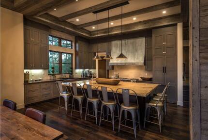 A Refined Tahoe Escape on the Fairway - Truckee, California