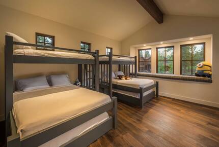 A Refined Tahoe Escape on the Fairway - Truckee, California