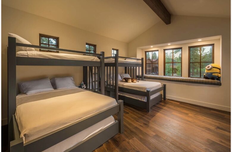 A Refined Tahoe Escape on the Fairway - Truckee, California