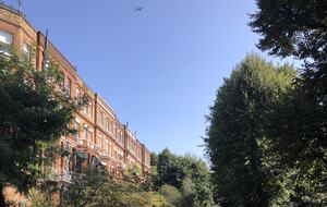 Elegant South Kensington Escape Above the Gardens - London, United Kingdom