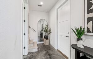 Warehouse Arts District Industrial Chic Townhome - St. Petersburg, Florida