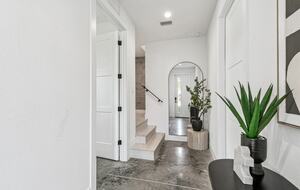 Warehouse Arts District Industrial Chic Townhome - St. Petersburg, Florida
