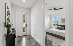 Warehouse Arts District Industrial Chic Townhome - St. Petersburg, Florida