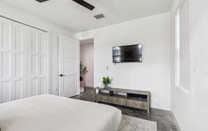 Warehouse Arts District Industrial Chic Townhome - St. Petersburg, Florida