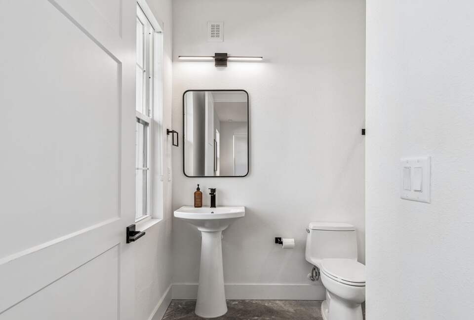 Warehouse Arts District Industrial Chic Townhome - St. Petersburg, Florida