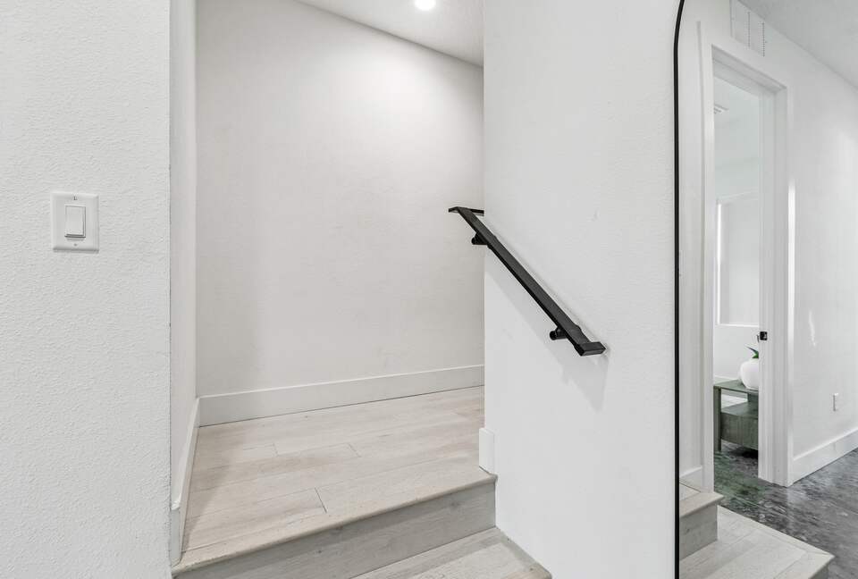 Warehouse Arts District Industrial Chic Townhome - St. Petersburg, Florida