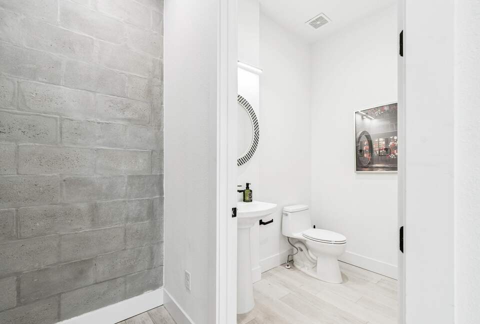 Warehouse Arts District Industrial Chic Townhome - St. Petersburg, Florida