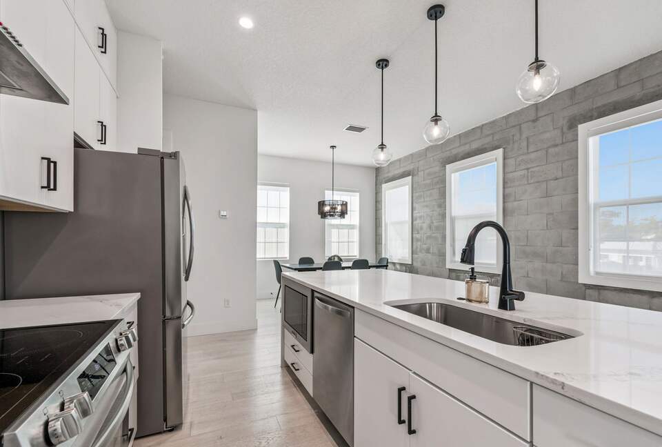 Warehouse Arts District Industrial Chic Townhome - St. Petersburg, Florida