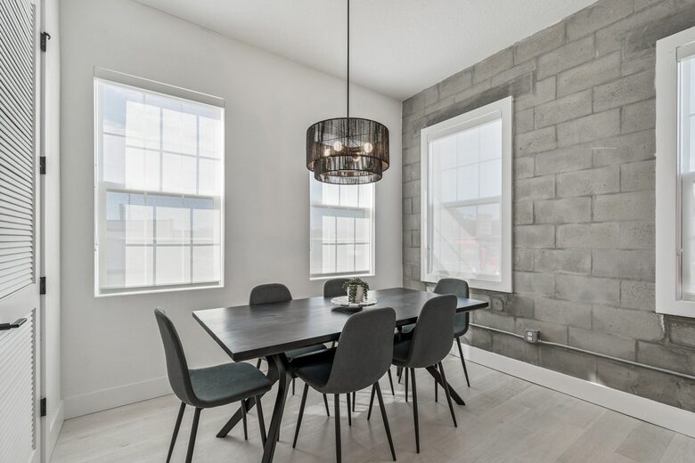 Warehouse Arts District Industrial Chic Townhome - St. Petersburg, Florida