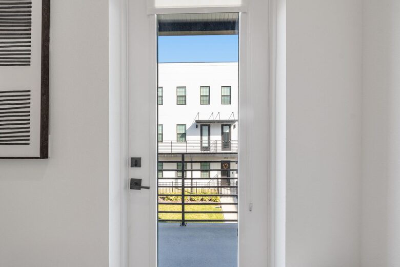 Warehouse Arts District Industrial Chic Townhome - St. Petersburg, Florida