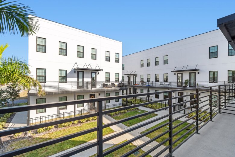 Warehouse Arts District Industrial Chic Townhome - St. Petersburg, Florida