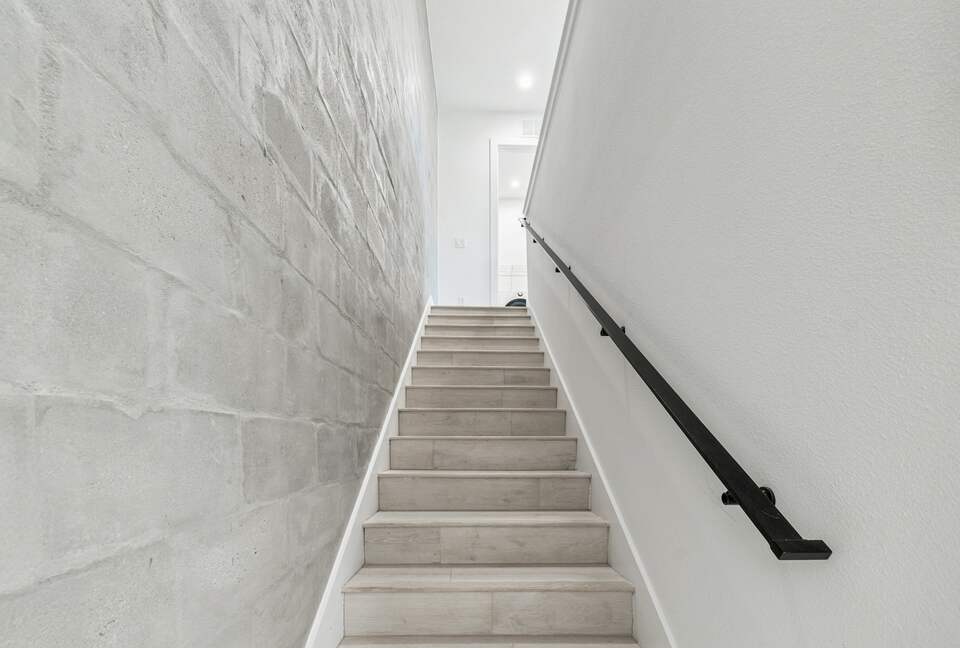 Warehouse Arts District Industrial Chic Townhome - St. Petersburg, Florida