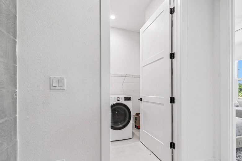 Warehouse Arts District Industrial Chic Townhome - St. Petersburg, Florida