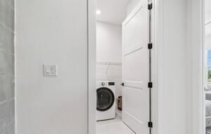 Warehouse Arts District Industrial Chic Townhome - St. Petersburg, Florida