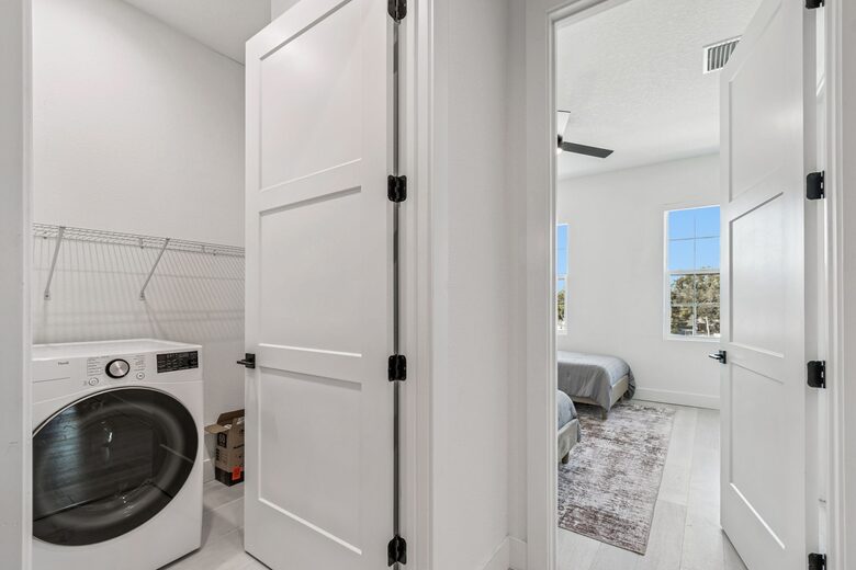 Warehouse Arts District Industrial Chic Townhome - St. Petersburg, Florida