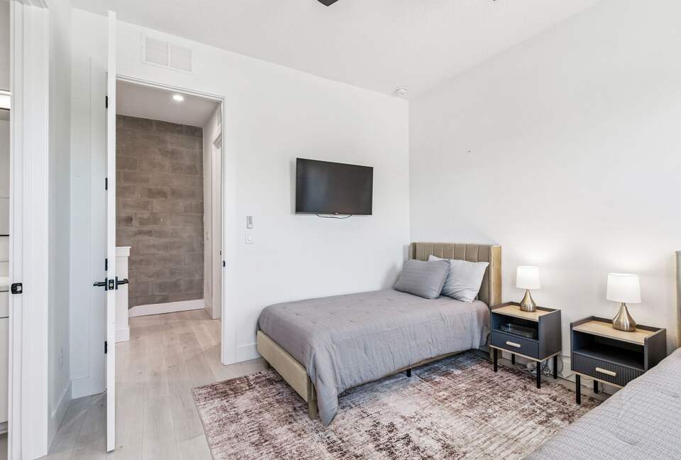 Warehouse Arts District Industrial Chic Townhome - St. Petersburg, Florida