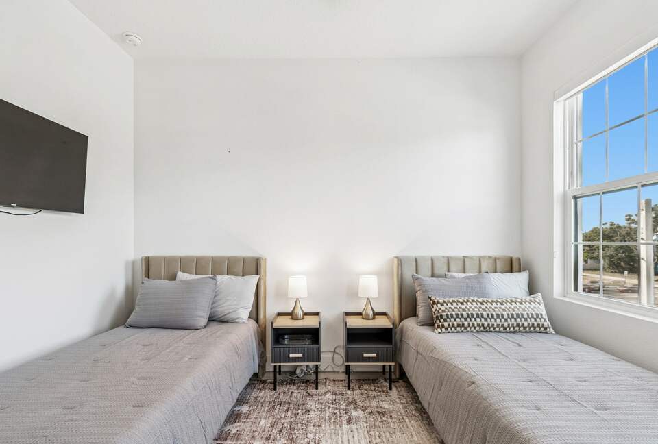 Warehouse Arts District Industrial Chic Townhome - St. Petersburg, Florida