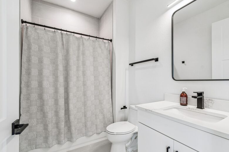 Warehouse Arts District Industrial Chic Townhome - St. Petersburg, Florida