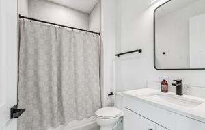 Warehouse Arts District Industrial Chic Townhome - St. Petersburg, Florida