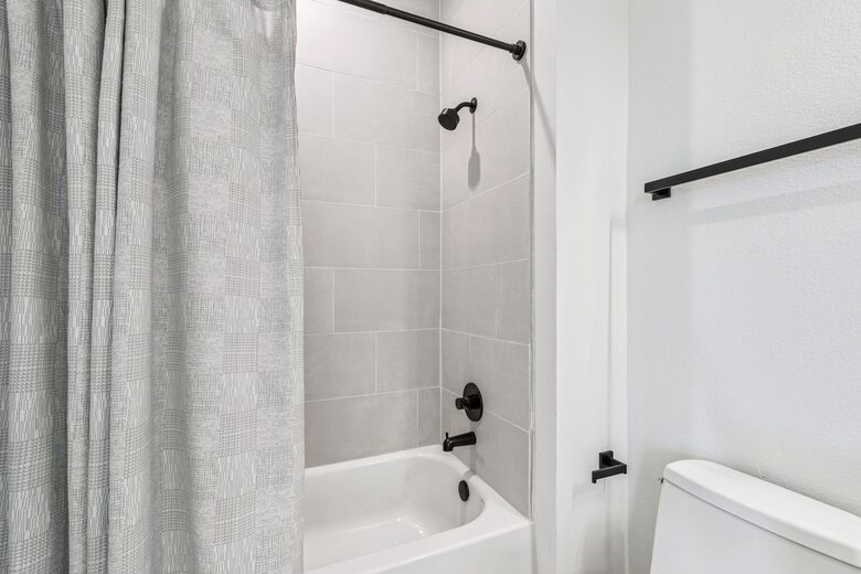 Warehouse Arts District Industrial Chic Townhome - St. Petersburg, Florida