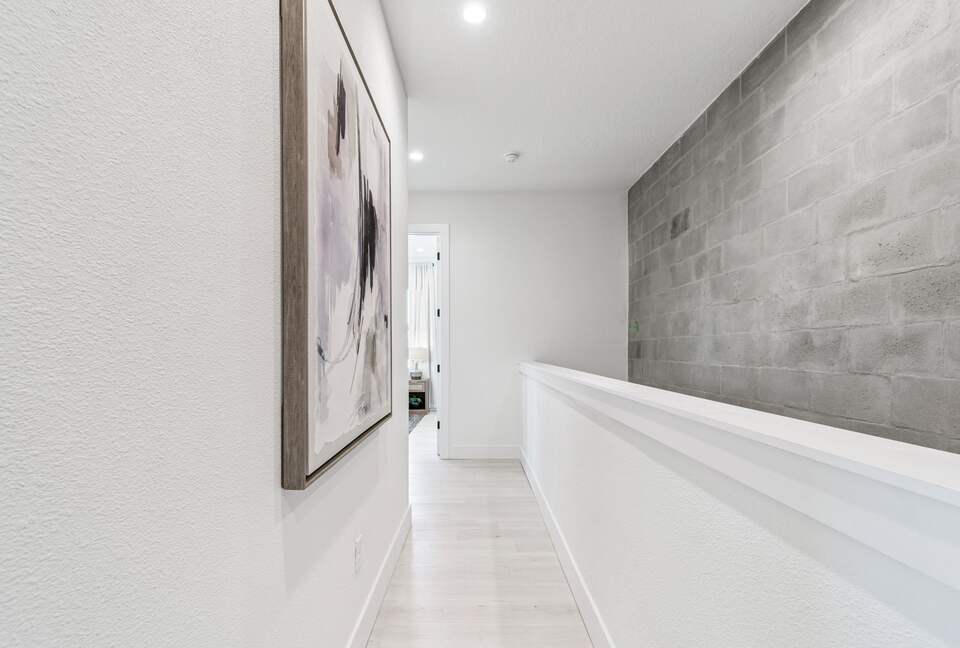 Warehouse Arts District Industrial Chic Townhome - St. Petersburg, Florida