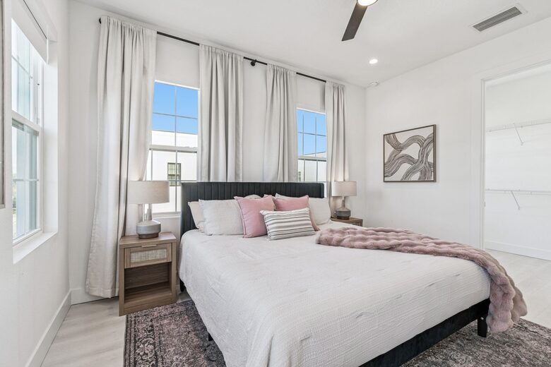 Warehouse Arts District Industrial Chic Townhome - St. Petersburg, Florida