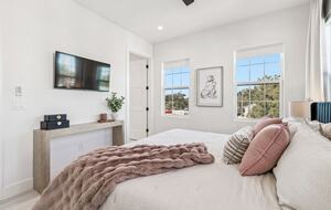 Warehouse Arts District Industrial Chic Townhome - St. Petersburg, Florida