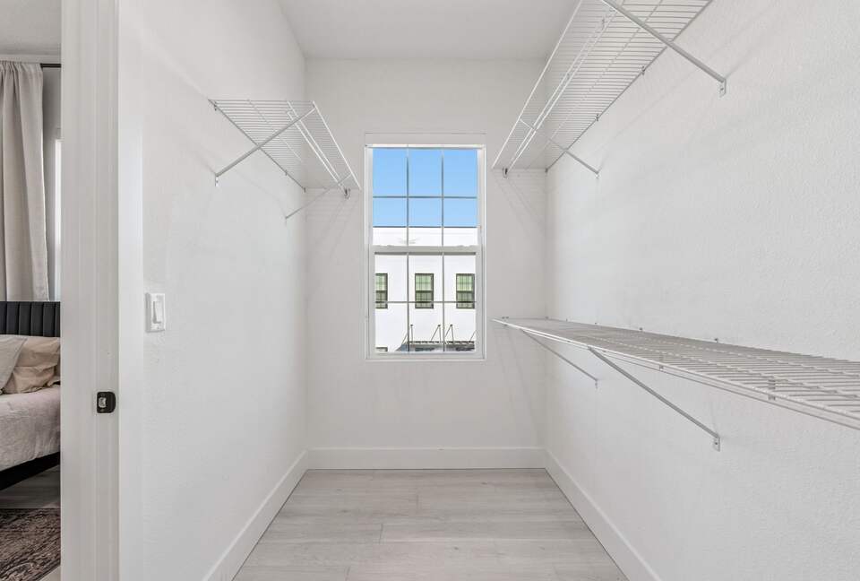 Warehouse Arts District Industrial Chic Townhome - St. Petersburg, Florida