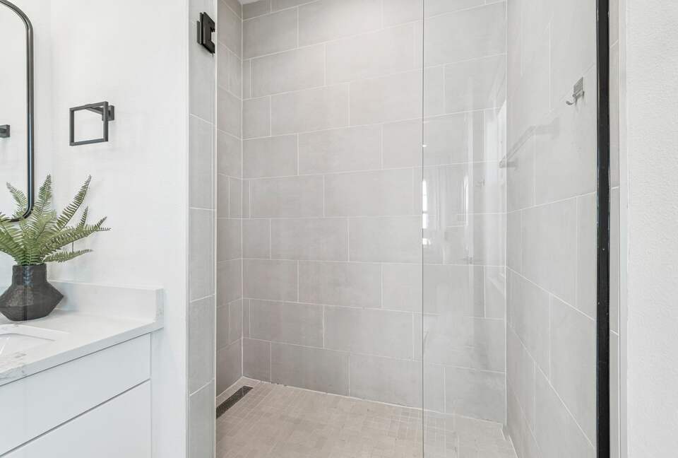 Warehouse Arts District Industrial Chic Townhome - St. Petersburg, Florida