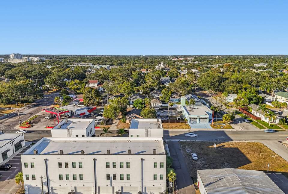 Warehouse Arts District Industrial Chic Townhome - St. Petersburg, Florida