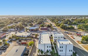 Warehouse Arts District Industrial Chic Townhome - St. Petersburg, Florida