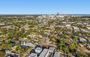 Warehouse Arts District Industrial Chic Townhome - St. Petersburg, Florida