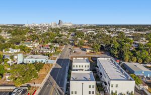 Warehouse Arts District Industrial Chic Townhome - St. Petersburg, Florida