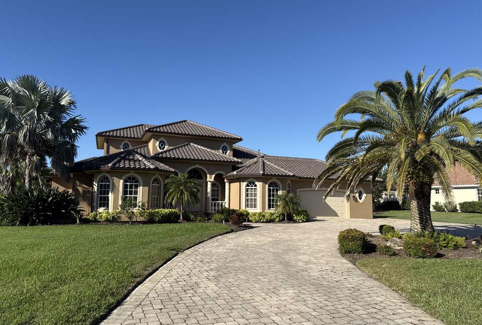 Riverside Luxury Estate on the Myakka River - Port Charlotte, Florida