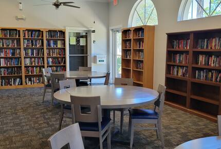 Serene Florida Retreat in a Gated Community - Naples, Florida