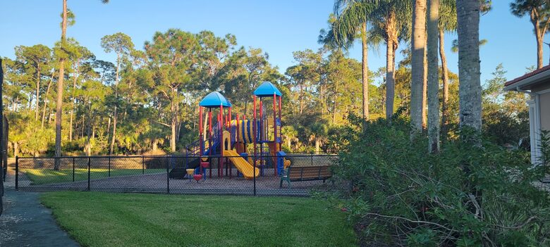 Serene Florida Retreat in a Gated Community - Naples, Florida