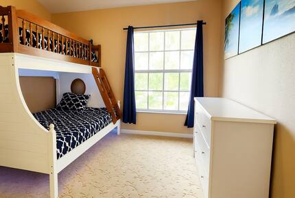 Serene Florida Retreat in a Gated Community - Naples, Florida