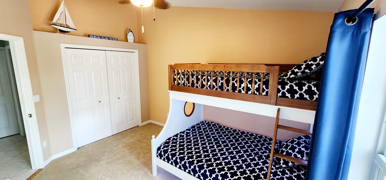 Serene Florida Retreat in a Gated Community - Naples, Florida