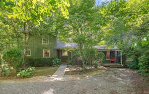 A Peaceful Mountain Getaway in the Heart of Lake Lure - Lake Lure, North Carolina