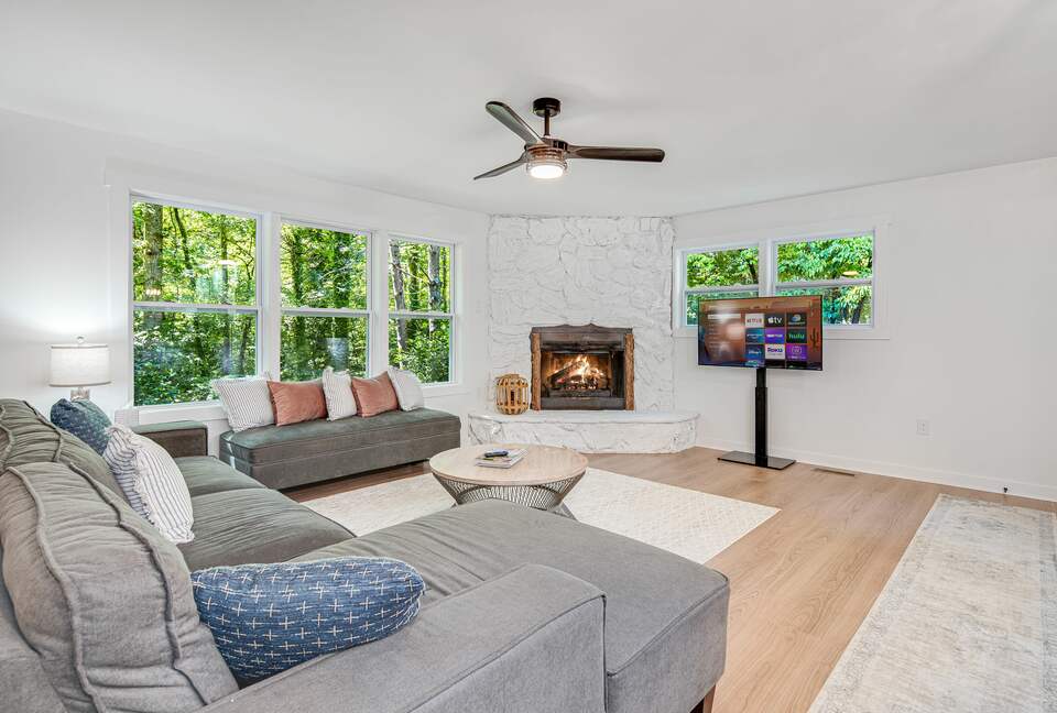 A Peaceful Mountain Getaway in the Heart of Lake Lure - Lake Lure, North Carolina