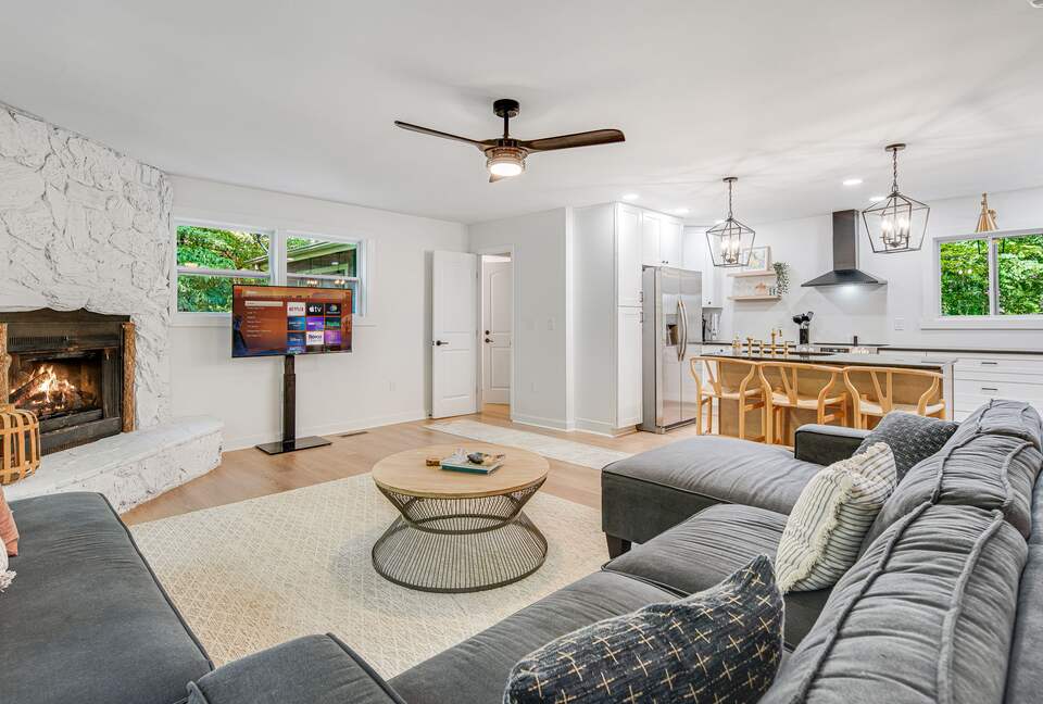 A Peaceful Mountain Getaway in the Heart of Lake Lure - Lake Lure, North Carolina